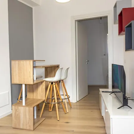 Carano Suite- Modern , Ac