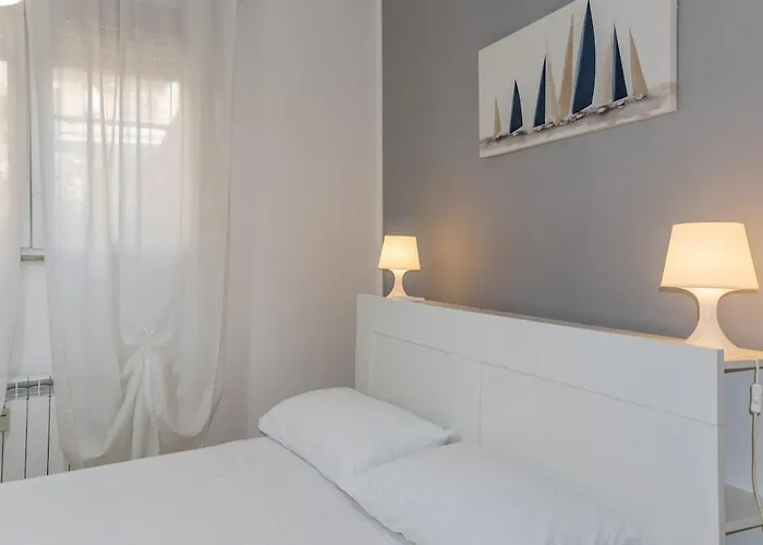 Carano Suite- Modern , Ac