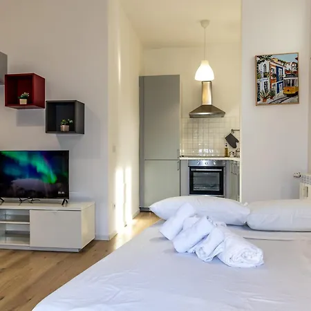 Апартаменты Carano Suite- Modern , Ac