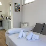 Carano Suite- Modern , Ac