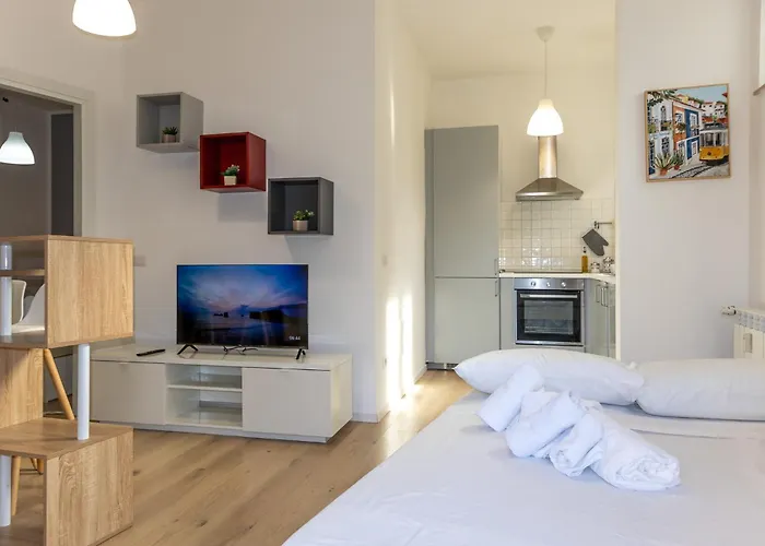 Carano Suite- Modern , Ac * Рим